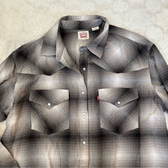 Levi Strauss - Western Style Gray Plaid Long Sleeved Button Up Flannel Shirt - Picture 2 of 12